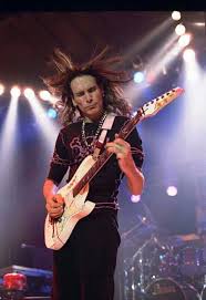 Steve Vai Best Guitarist In The World Steve Vai Best Guitarist Famous Guitars