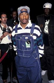 Omg Is That A Beeper Hanging Off The Front Pocket Tupac Hip Hop Fashion 90s Hip Hop Fashion