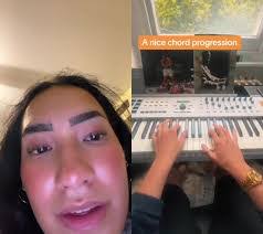 Elise Nicholson's Instagram, Twitter & Facebook