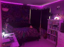 There was just enough light to see and it made the room have a glow that created an atmosphere that was really nice and relaxing. Teenage Room Tik Tok Teenage Room Bedroom Aesthetic Bedroom Led Strip Lights Trendecors