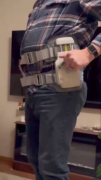 Neuroflex Relief Decompression Belt in use
