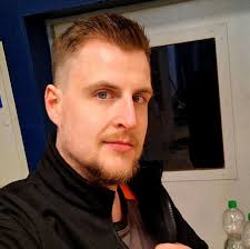 RTL WEST hat den sogenannten Public-Value-Status erhalten. Im Klartext  bedeutet das: Aus Sicht der Landesmedienanstalten liefert RTL WEST einen  bedeutenden Beitrag zur Meinungsbildung. Plattformen müssen Public Value  Sender so in ihrem Angebot