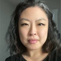 Kim Hanson's Instagram, Twitter & Facebook