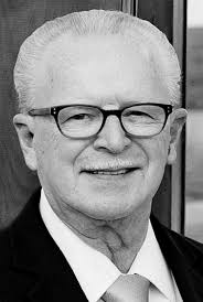 Robert Bolster's Instagram, Twitter & Facebook