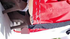 コミックマーケット コスプレ グラマラス超美人レイヤーさんの巫女パンチラ ☆お尻の鳥肌まで分かる高精細☆ バックしゃがみ&まくり |  アダルト動画・画像のコンテンツマーケット Pcolle