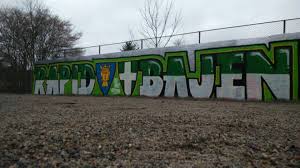 Hammarby ultras won tifo of the year in both 2000 and 2005, an award handed out by the swedish football association. Panathinaikos Gate 13 Rapid Wien Block West Ultras Hammarby Brothers Facebook