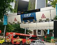 Singapura selalu mengandalkan sektor industri dan jasa dalam kegiatan ekonominya. Singapore Wikipedia