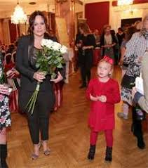 Stále stejná otázka, a už zase na pořadu dne: Jitka Cvancarova Je Podruhe Tehotna Uz Vybira Kocarek Maminka Cz