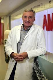 To stojí v anotaci nové knihy. Princ Jako Tata Jan Censky 57 Se Pochlubil Dospelym Synem Blesk Cz
