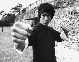 A fictionalized account of the life of the martial arts superstar. Bruce Lee Dies Ist Die Todesursache Der Martial Arts Legende