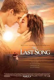 Film dengan genre fantasi ini ternyata berasal dari karya fiksi suzanne collins. 10 Film Adaptasi Novel Nicholas Sparks Terbaik Sepanjang Masa