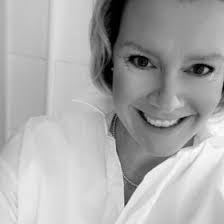 Tina Pilla's Instagram, Twitter & Facebook