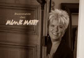 Grâce à ses pouvoirs magiques et sa capacité de persuasion, elle aide des personnes qui rencontrent des problèmes, à. Mimie Mathy Home Facebook