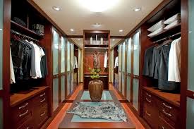 Homeowners have numerous reasons for wanting to know how to turn a bedroom into a closet. Turn That Spare Room Into A Walk In Closet