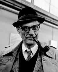 A CONCISE INTRODuCTION TO AMERICAN LITERATuRE