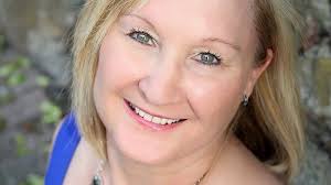 Friends remember woman who died in crash: 'She would light up a room'