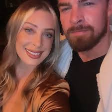 If you had never been born I wouldn't have met you, and in meeting you had  made life so much better. Happy birthday Julie.🫶🎁🎈🎊🎂 We are going to  have an amazing birthday