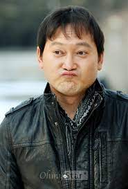 Jul 01, 2021 · 배우 정만식이 영화 '모가디슈'를 연출한 류승완 감독의 페르소나에 대해 언급했다. ì •ë§Œì‹ ë‚˜ì´ì™€ ë¶€ì¸