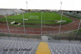 Het stadion biedt plaats aan meer dan 7600 toeschouwers. Tombolato Football Stadium Soccer Wiki For The Fans By The Fans