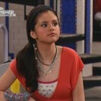 Harper had a big crush on justin for a long time. Pop Me And We Both Go Down Wizards Of Waverly Place Wiki Fandom