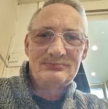 Are there any Christmas tree farms near here? I'm looking into renting a  tree xx