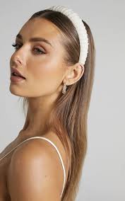 Zoe Cameron (zcameron15)