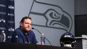 Seahawks look to move down in NFL draft, willing to deal in NFC West