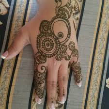 The best henna tattoo in rethymno :) is possible to make anything you like in a very nice shop. Top Henna Tattoo Artists For Hire In Bellevue Wa 100 Guaranteed Gigsalad