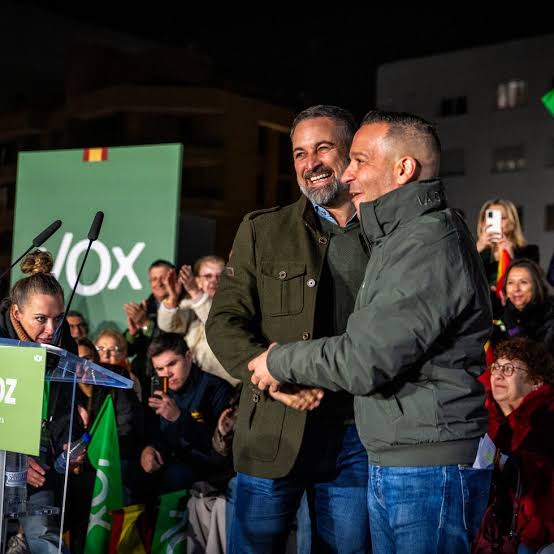 Vox exige ahora entrar en el Gobierno de Extremadura con una vicepresidencia y varias consejerías | Elecciones Extremadura 21-D | EL PAÍS