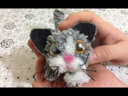 Ponpondan Cocuklar Icin Sevimli Oyuncak Kedi Ponpon Kedi Nasil Yapilir Diy Youtube Kedi Orgu Oyuncak
