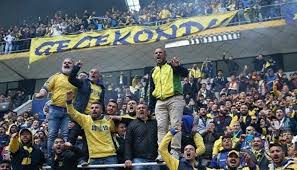 Ankaragücü taraftarları günlerdir sosyal medyada takımlarına kavuşacakları günün özlemini çektiklerini belirten mesajlar atıyorlardı. Ankaragucu Tribun Lideri Ali Imdat Umit Ozat In Bir Sikintisi Var