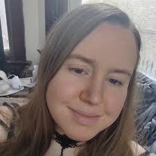 Alison Wasserman's Instagram, Twitter & Facebook