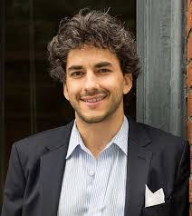 Jonathan Manheim's Instagram, Twitter & Facebook