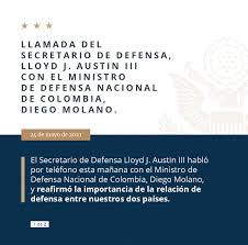 Molano fue concejal de bogotá y fue reconocido en tres ocasiones como el mejor cabildante por concejo, cómo vamos. Hpmziflmzketmm