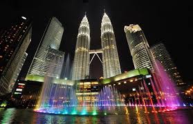 Desainnya seperti museum dari luar negeri dan gaya bangunannya cukup unik. Tak Sah Kalau Tak Lawat 5 Bangunan Paling Unik Di Malaysia Ini Propertyguru Malaysia