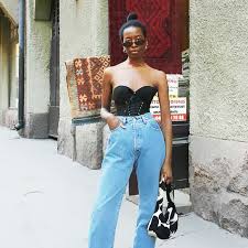 You can also connect with 40+style on facebook, instagram or pinterest. 7 First Date Outfit Ideas That Exude Confidence