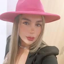 Pregunto?? En Medellín hablan así como ella habla 🤔🤔🤔🤔🤕