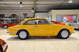 Image result for Giallo Faccia Tosta 2011 Alfa-Romeo