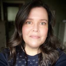 Donovan Lindsay's Instagram, Twitter & Facebook