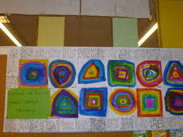 Contours De Formes Rond Carre Triangle En 2020 Ecole A La Maison Maternelle Triangle