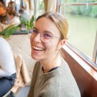 80+ Profile mit dem Suchbegriff „Eileen“