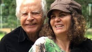 Cid moreira, rio de janeiro, brazil. Cid Moreira Revela Que Esta Morando Fora No Brasil