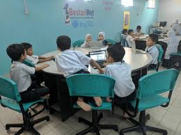 Thank you very much to the contributors and ustazah inaliza (manager) & husband, coach fadzil. How Malaysian Schools Are Tackling Blended Learning Challenges Blended Learning Universeblended Learning Universe