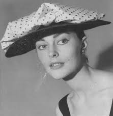 Straw hat with swathed fabric crown