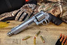 The 12 month average price is $1,456.83 new and $1,387.86 used. Model 500 Smith Wesson