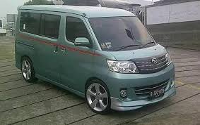 Tampilan modif velg grand max ring 17 toko velg hotwheel bandung. 5 Aksesori Eksterior Ini Bikin Daihatsu Gran Max Lebih Mentereng Bukareview