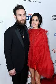 Kacey musgraves announced her arrival in 2013 with the release of her major label solo debut album same trailer different park. Wlbt7xvqrf5k8m