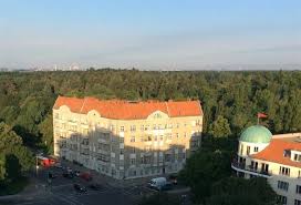 Entdecke 70 anzeigen für privat wohnung mieten berlin wedding zu bestpreisen. 3 Zimmer Wohnung Zu Vermieten 13351 Berlin Wedding Afrikanische Strasse 43 Mapio Net