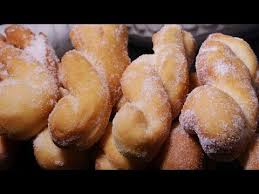 Shakoy Bicho Bicho Pilipit Twisted Donuts Rolled In Sugar Youtube Recipes Snacks Donuts