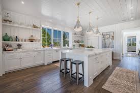 Serving all types of new construction and remodeling projects. Home Oak Ridge Cabinets
